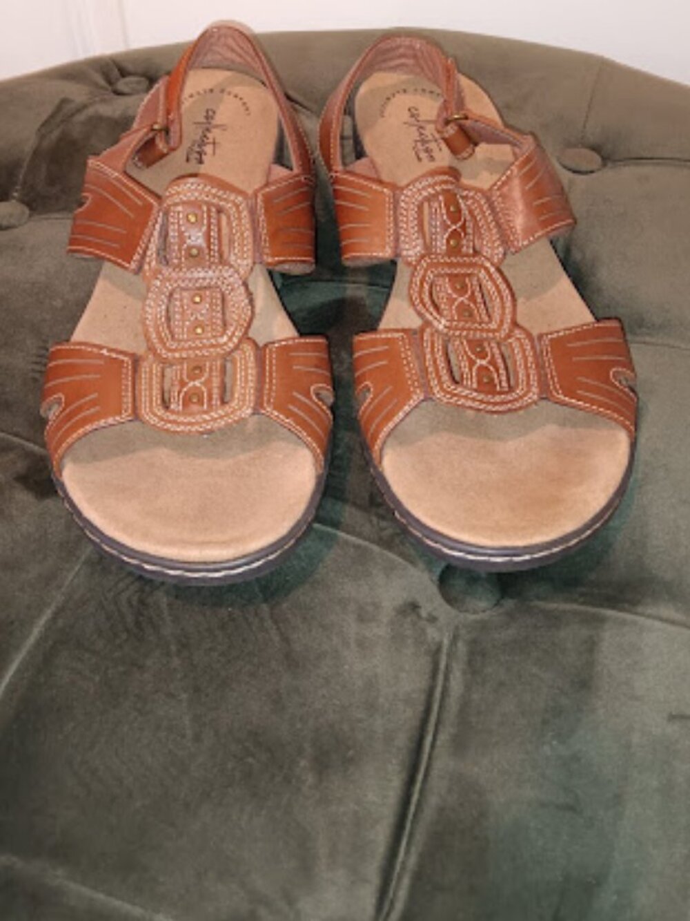 Clarks Women's 12 W Leisa Skip Tan Brown Leather Sandals Sling Back Comfort NWOT
